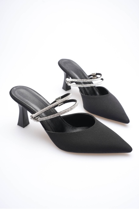 Kadın Taşlı Siyah Saten Topuklu Ayakkabı TR12MS04A