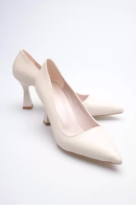 Bej Sivri Burun Orta Topuklu Kadın Stiletto TR20MS02C