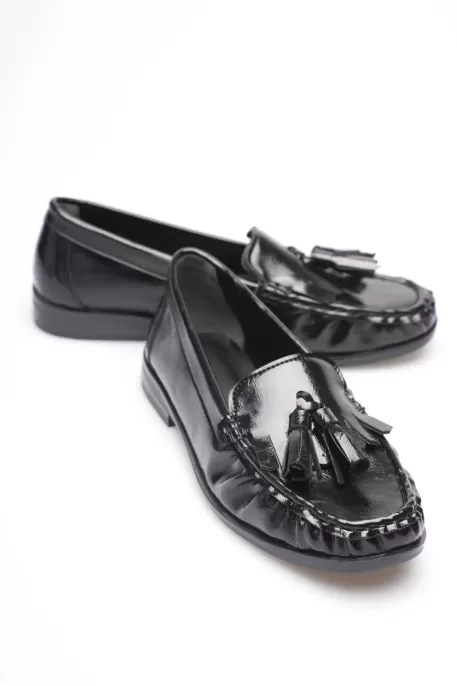 Siyah Rugan Püsküllü Kadın Loafer Ayakkabı TR88MS01A