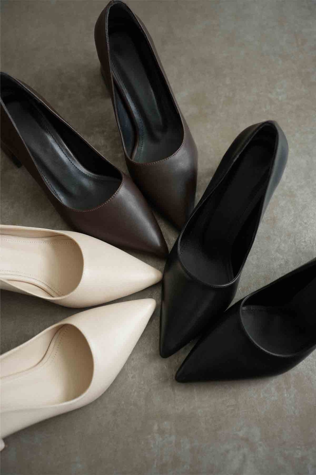 Siyah Cilt Kadın Topuklu Ayakkabı TR08MS16A