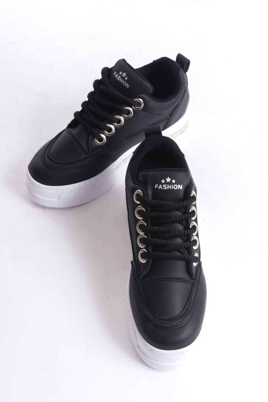 Siyah Kadın Gizli Topuklu Sneaker TR04MS01A