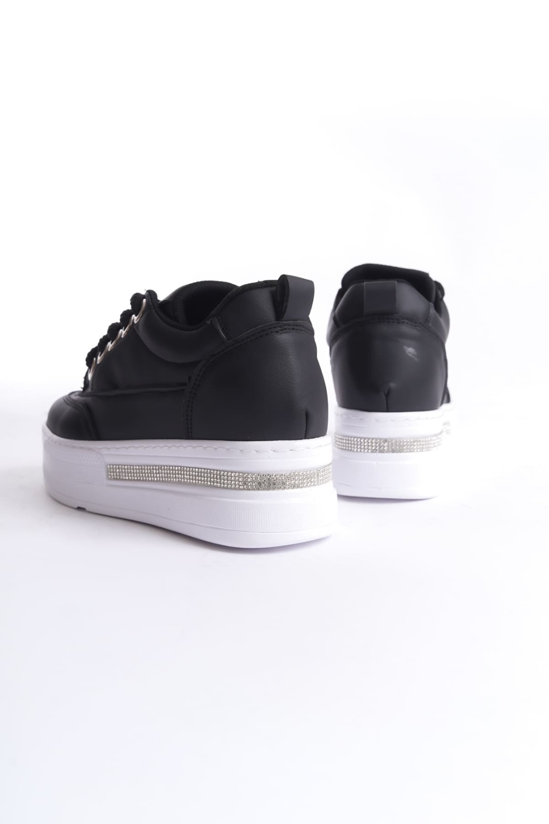 Siyah Kadın Gizli Topuklu Sneaker TR04MS01A
