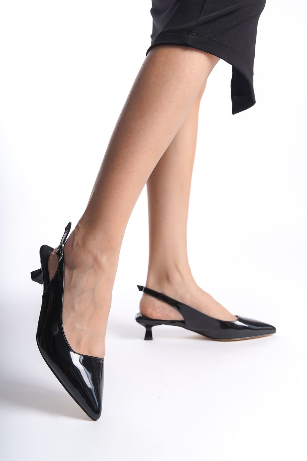 Siyah Rugan Kadın Ayakkabı TR16MS03D