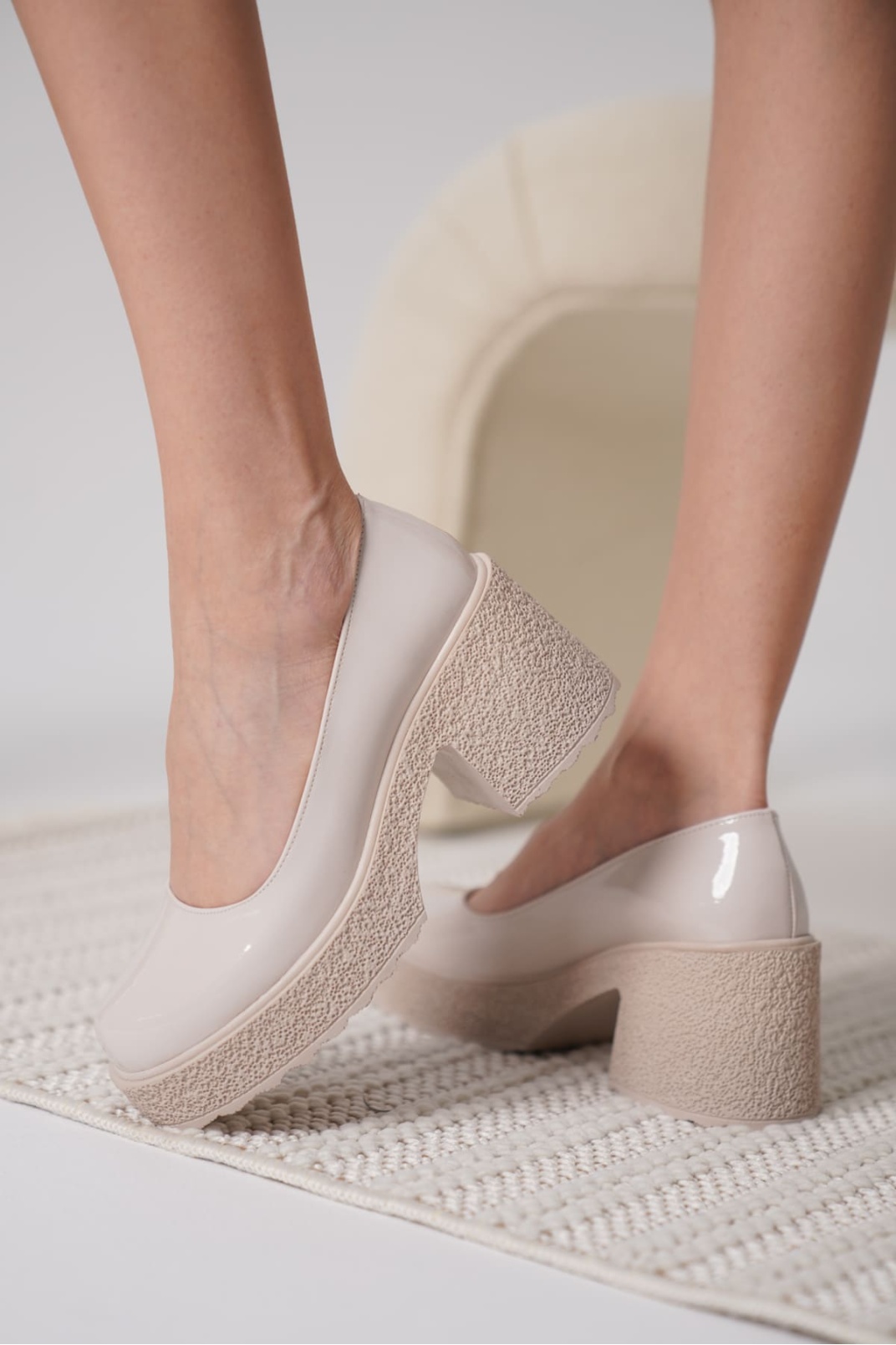 Kadın Bej Rugan Günlük Ayakkabı TR06MS04B