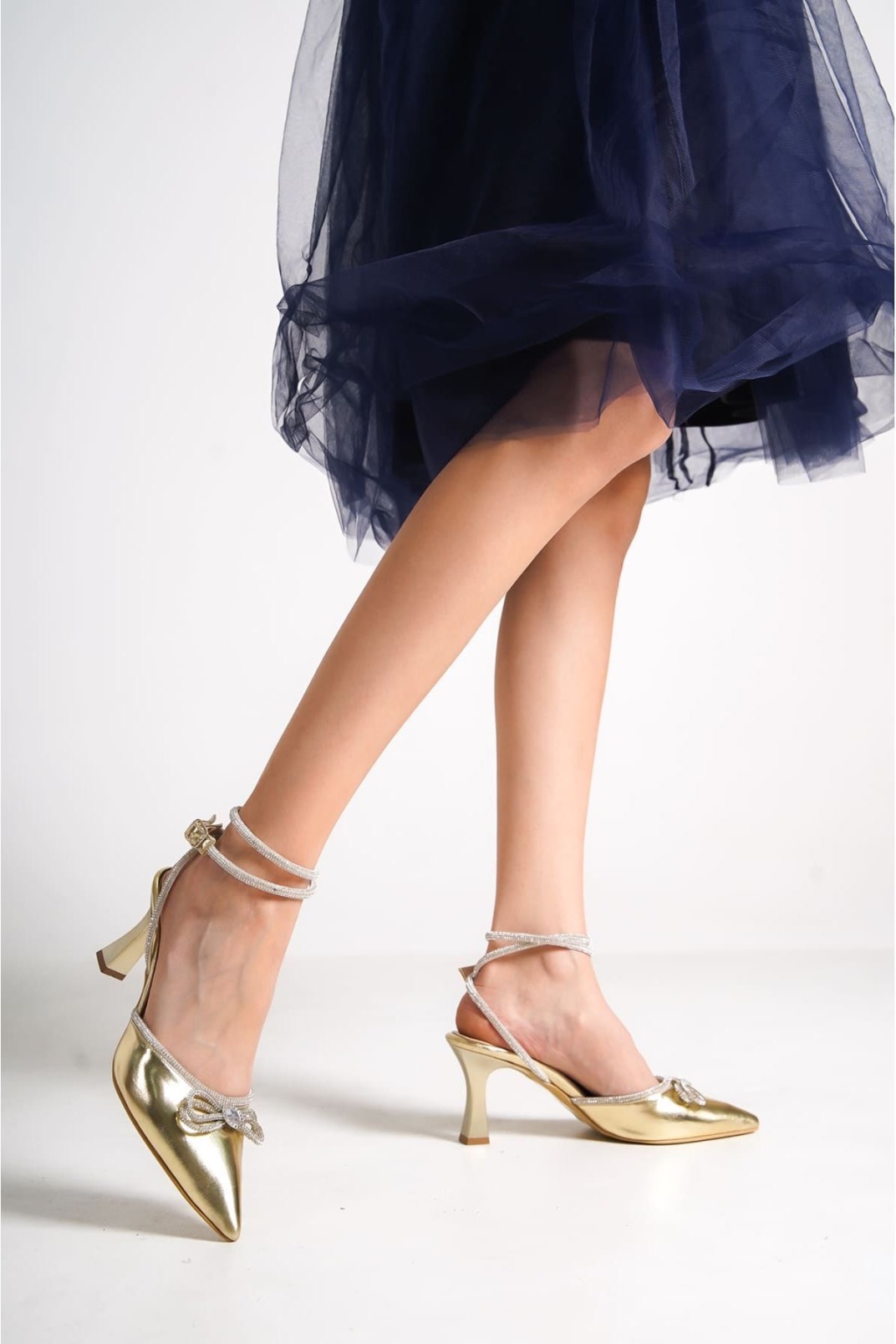 Kadın Altın Taşlı Topuklu Ayakkabı TR12MS05C