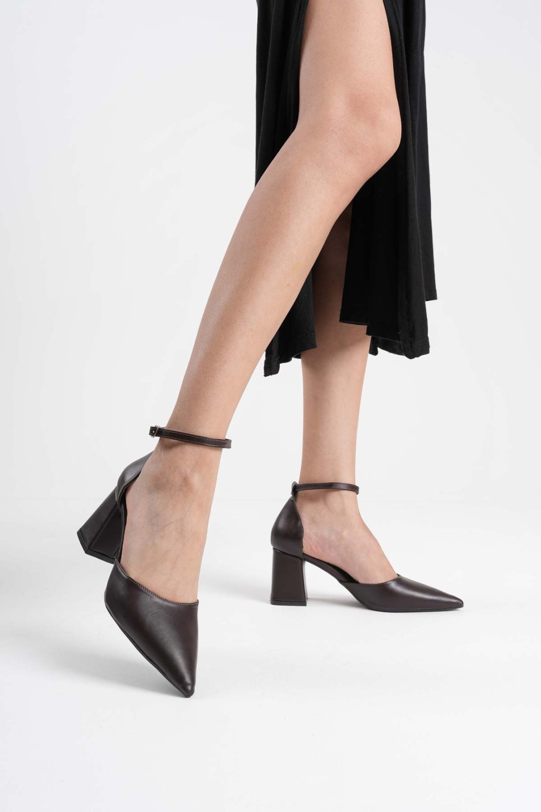 Acı Kahve Cilt Kadın Topuklu Ayakkabı TR08MS11F