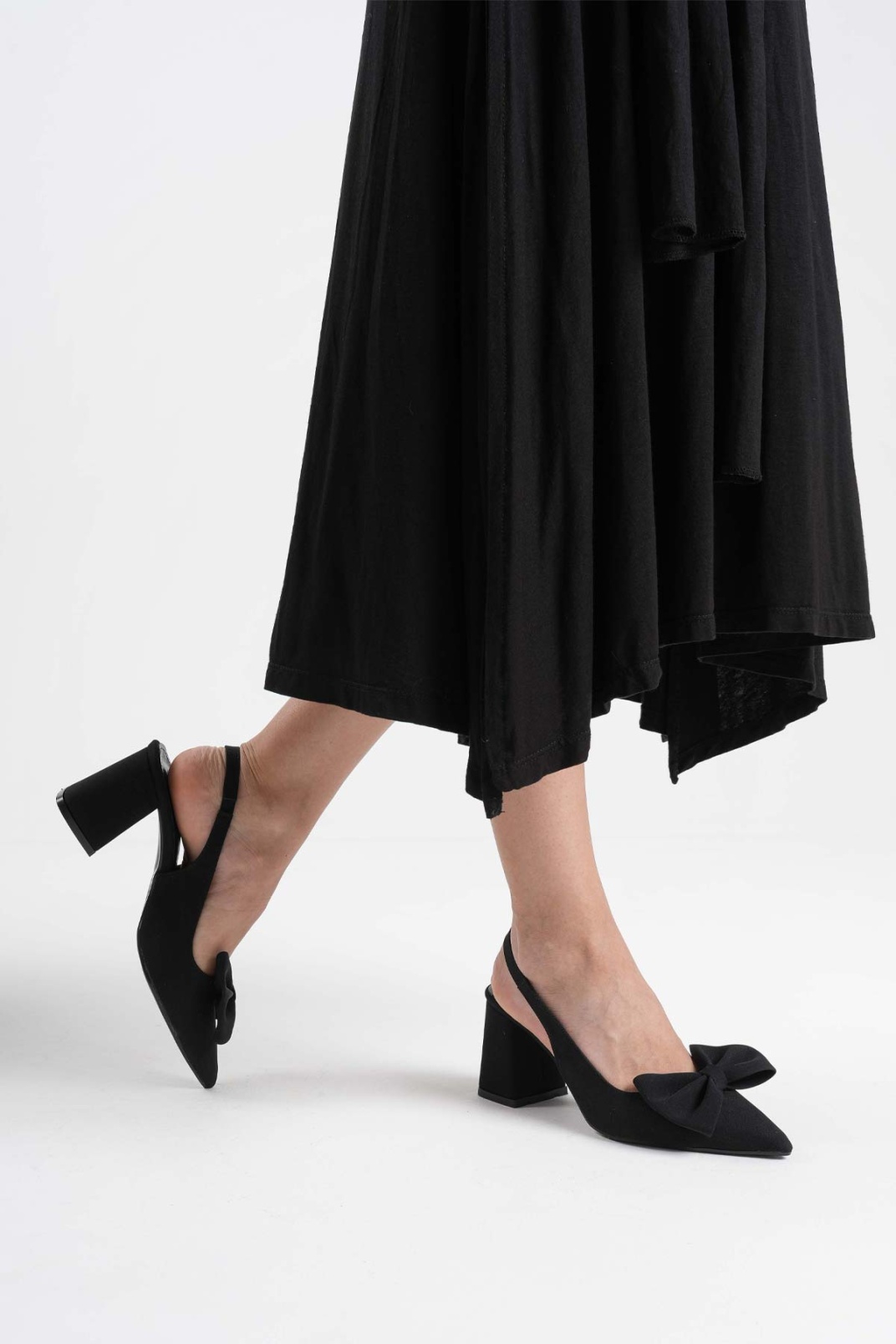 Siyah Kadın Topuklu Ayakkabı TR08MS15A