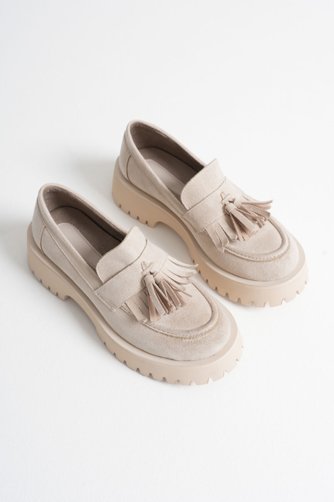 Kadın Günlük Bej Süet Loafer Ayakkabı TR10MS03D