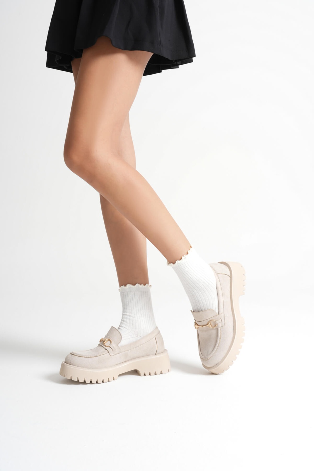 Toka Detaylı Bej Süet Günlük Loafer Ayakkabı TR10MS04D