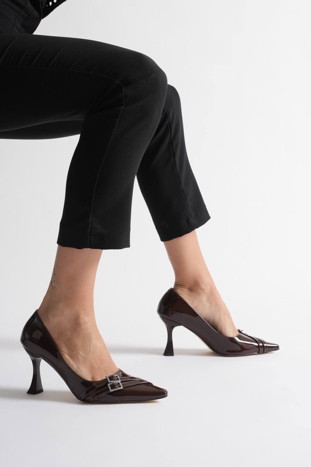 Kadın Acı Kahve Rugan Ayakkabı TR08MS25P