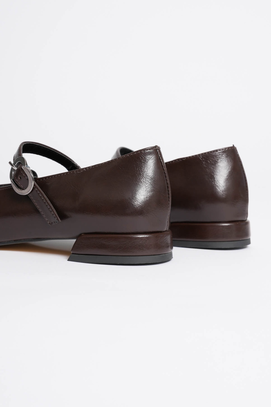 Kadın Acı Kahve Günlük Kısa Topuklu Ayakkabı TR23MS01B