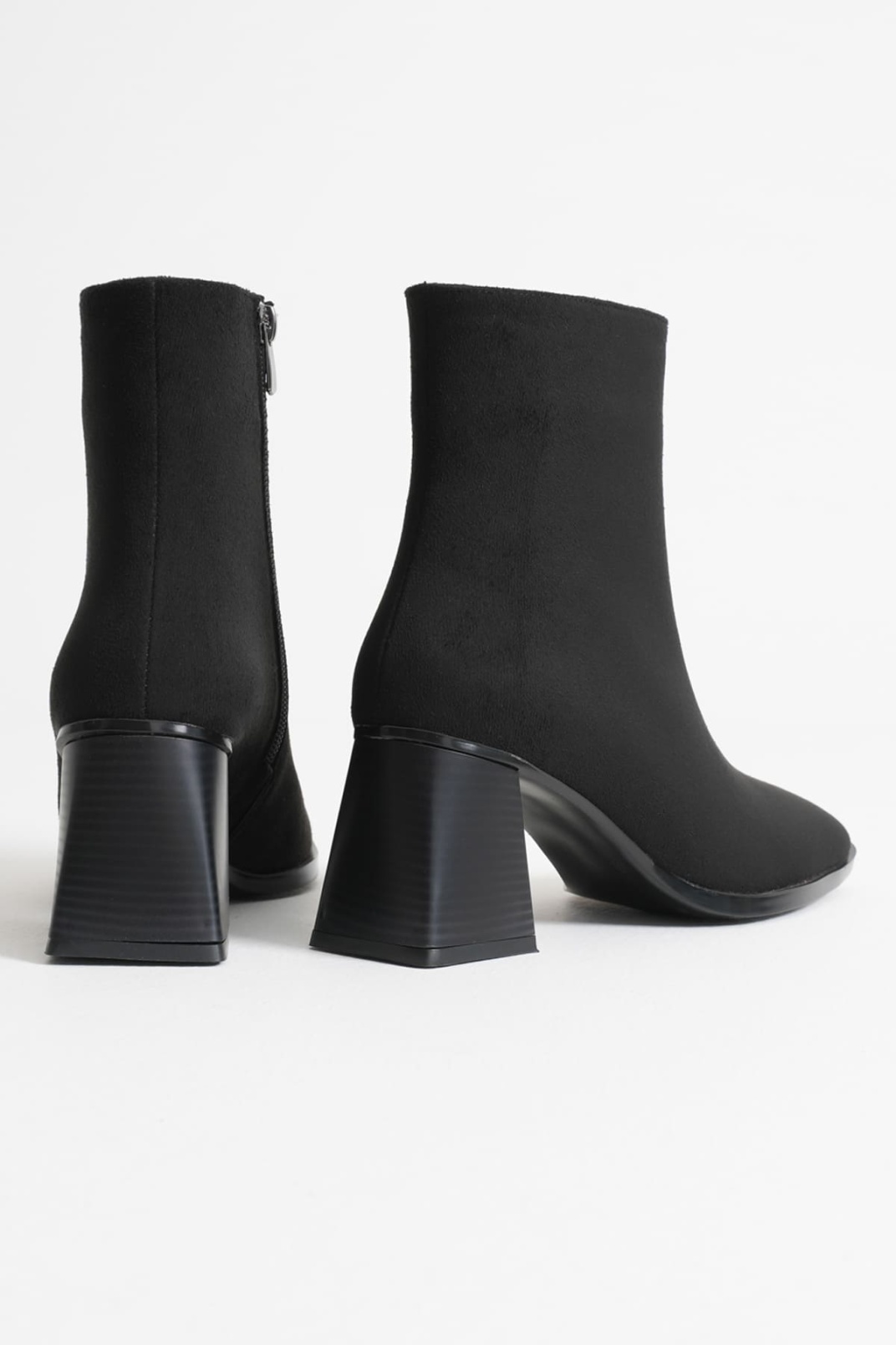 Kadın Siyah Süet Topuklu BotTR08MK24D