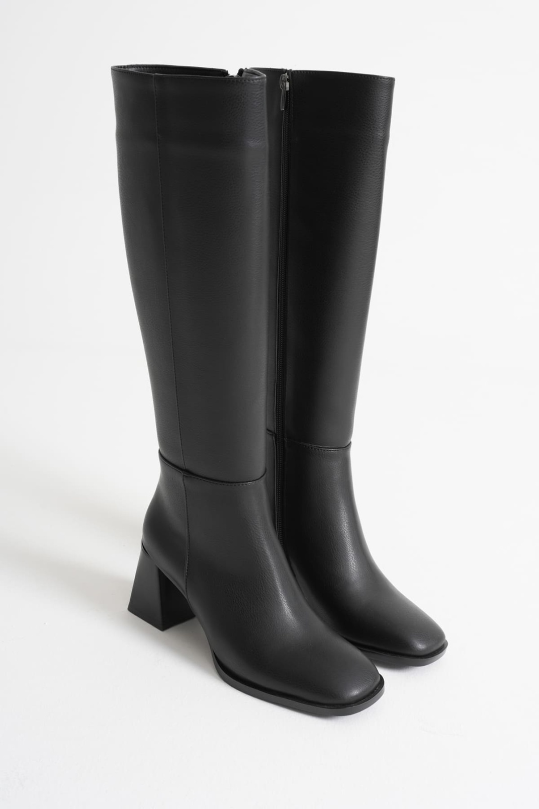 Kadın Siyah Kışlık Çizme TR08MK20A