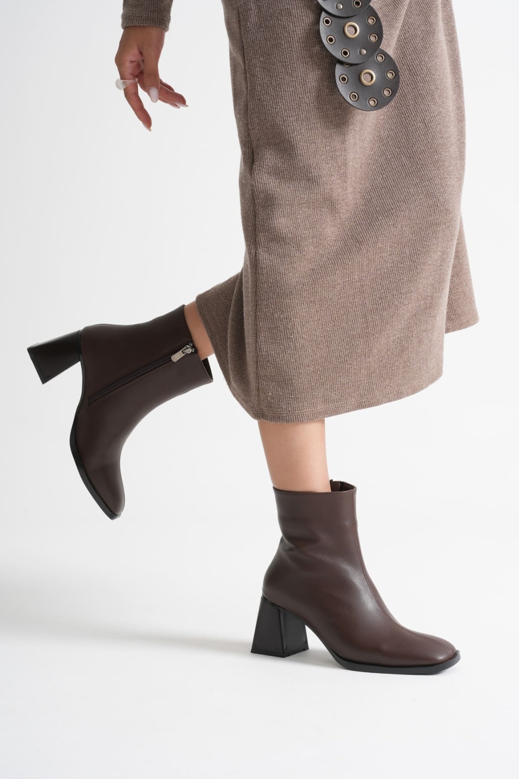Kadın Acı Kahve Topuklu Bot TR08MK24C