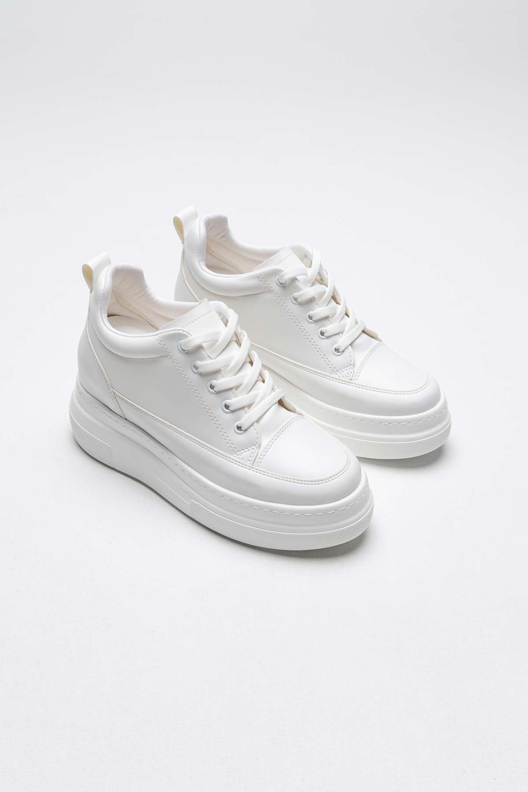 Kadın Gizli Topuk Beyaz Spor Ayakkabı