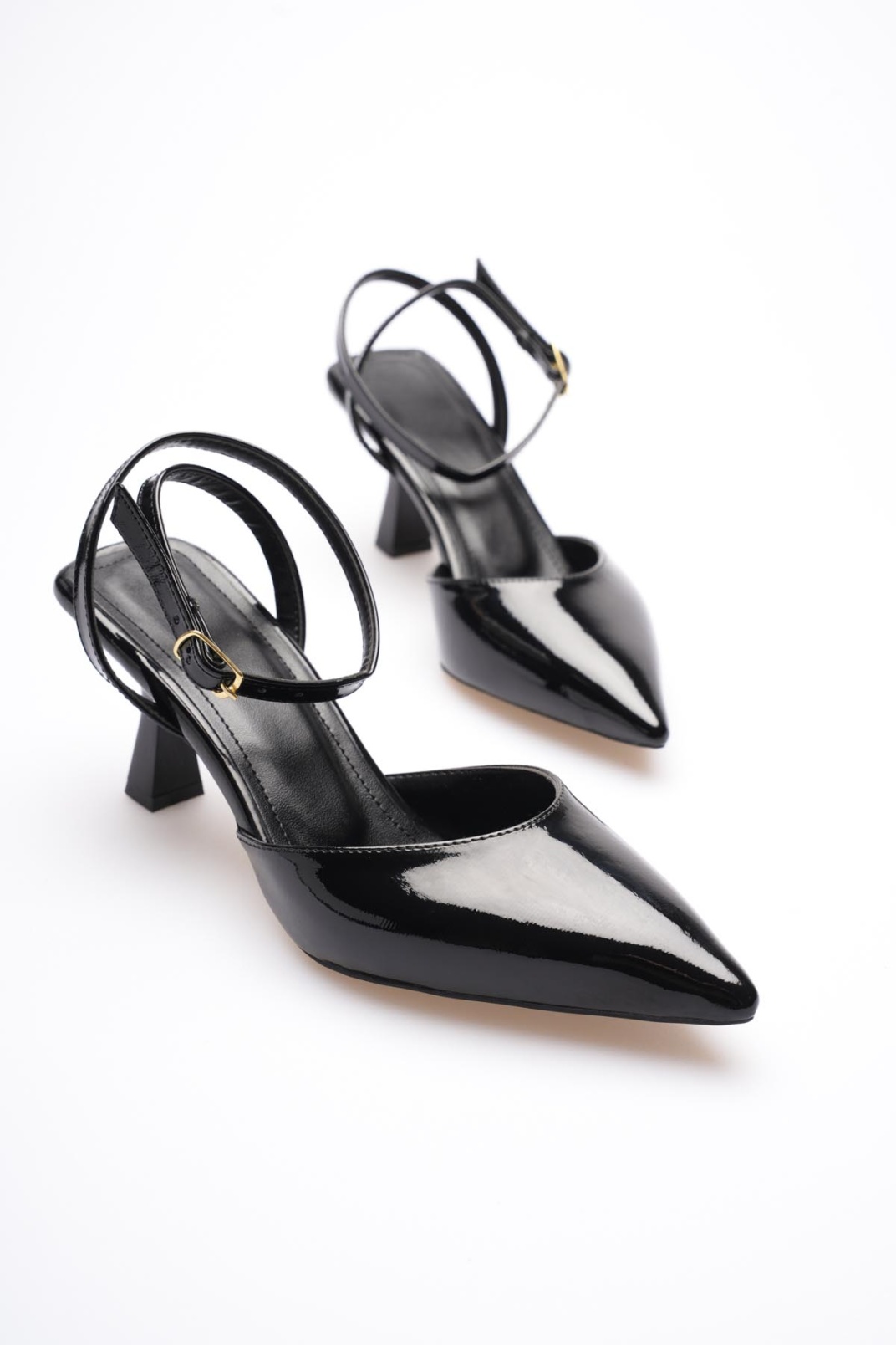 Kadın Siyah Rugan Topuklu Ayakkabı TR03MS02A