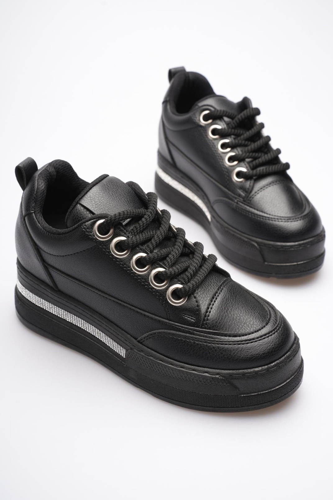 Kadın Siyah Tabanlı Siyah Gizli Topuklu Sneaker TR04MS01D