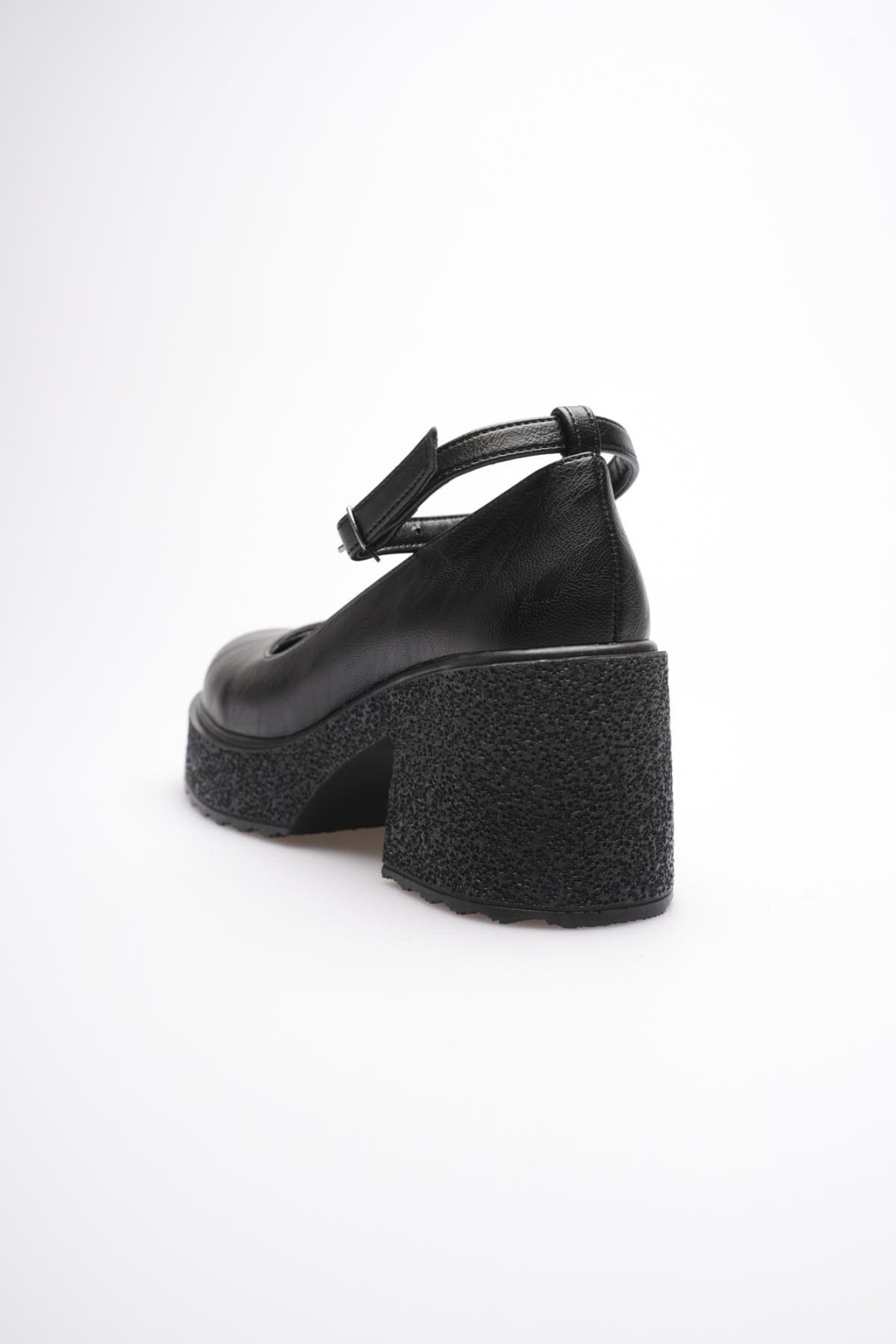 Kadın Siyah Bilekten Baretli Günlük Ayakkabı TR06MS01C