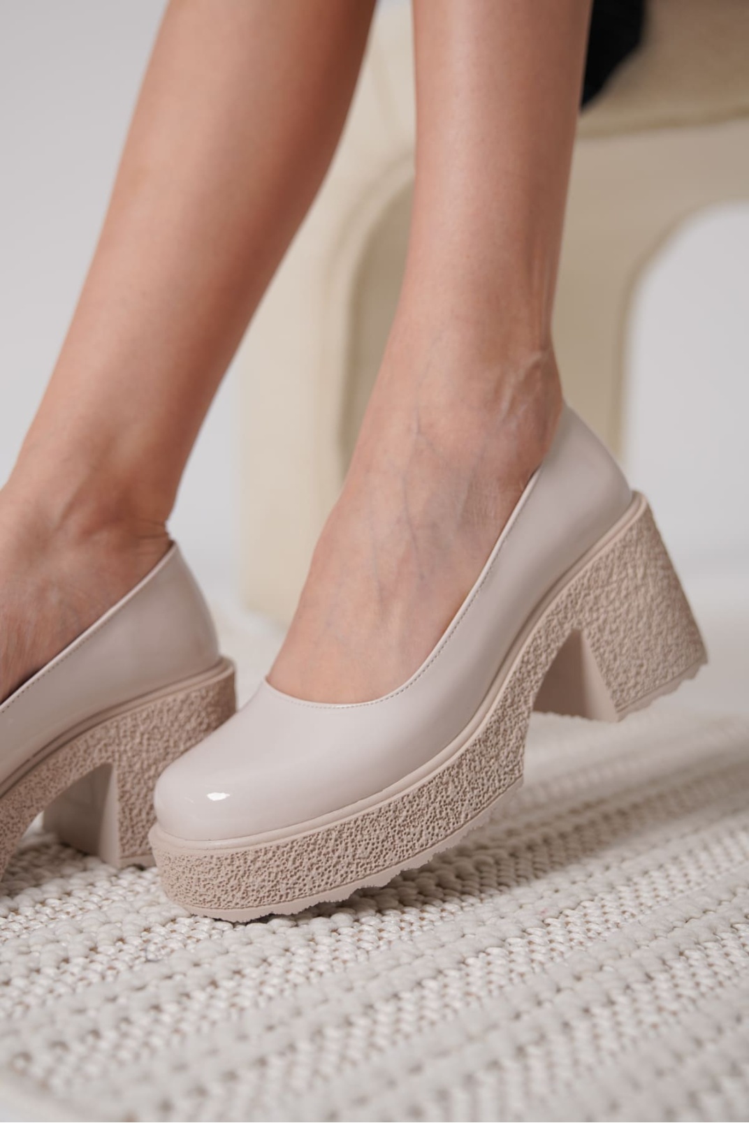 Kadın Bej Rugan Günlük Ayakkabı TR06MS04B