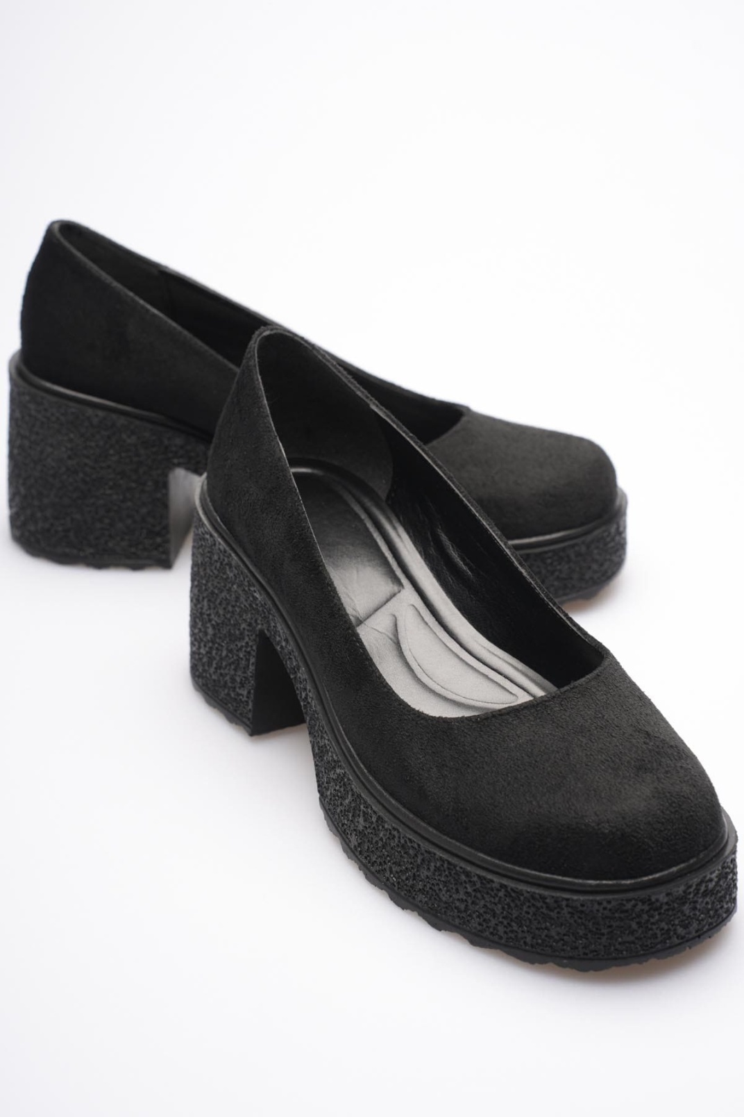 Siyah Süet Kadın Günlük Ayakkabı TR06MS04E
