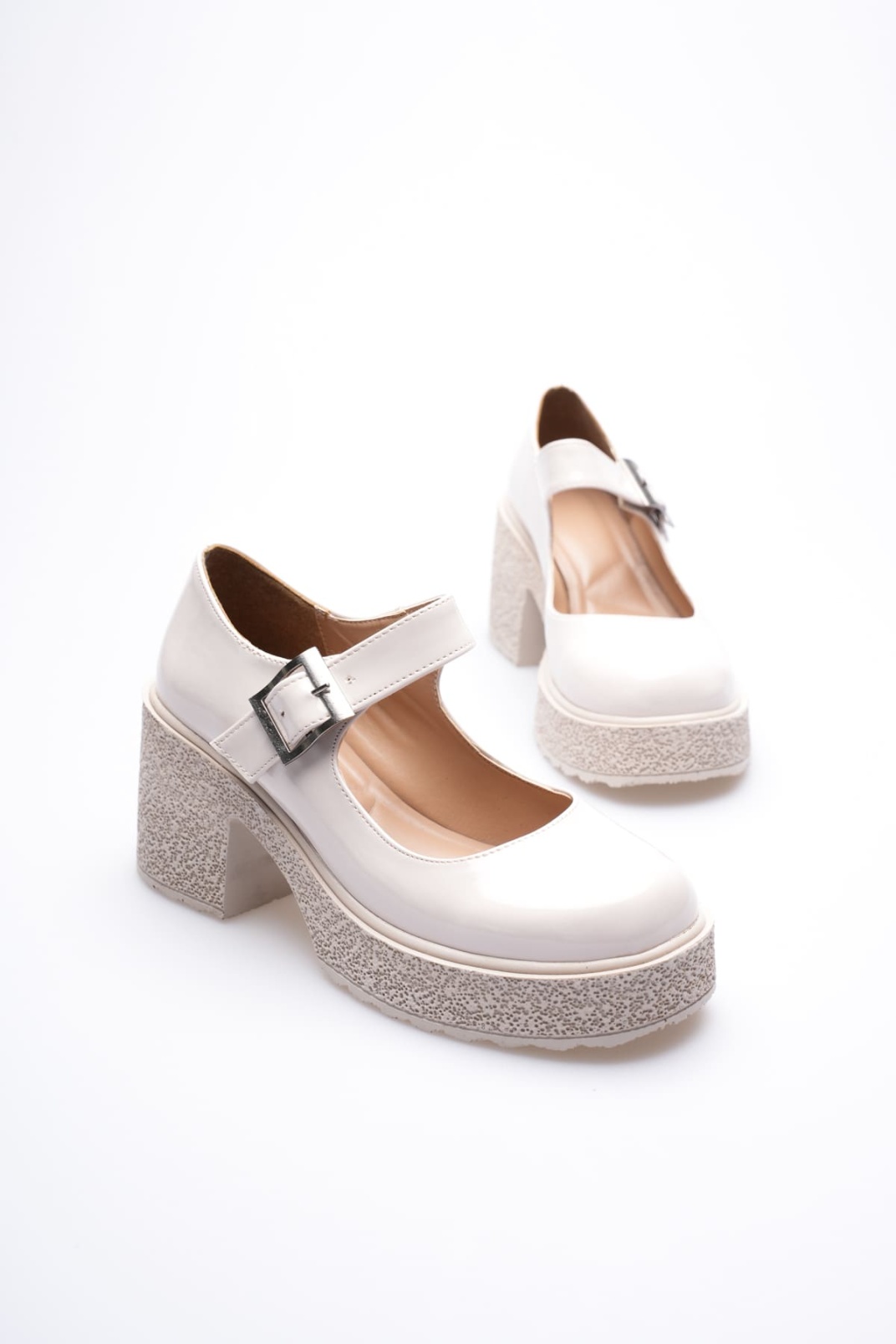 Kadın Bej Rugan Günlük Ayakkabı TR06MS05B