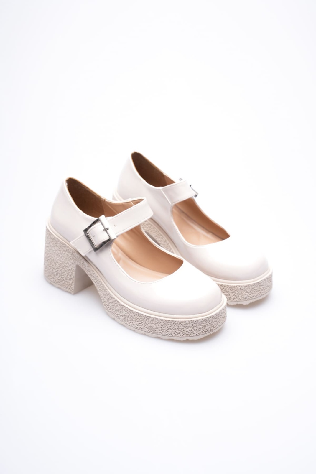 Kadın Bej Rugan Günlük Ayakkabı TR06MS05B