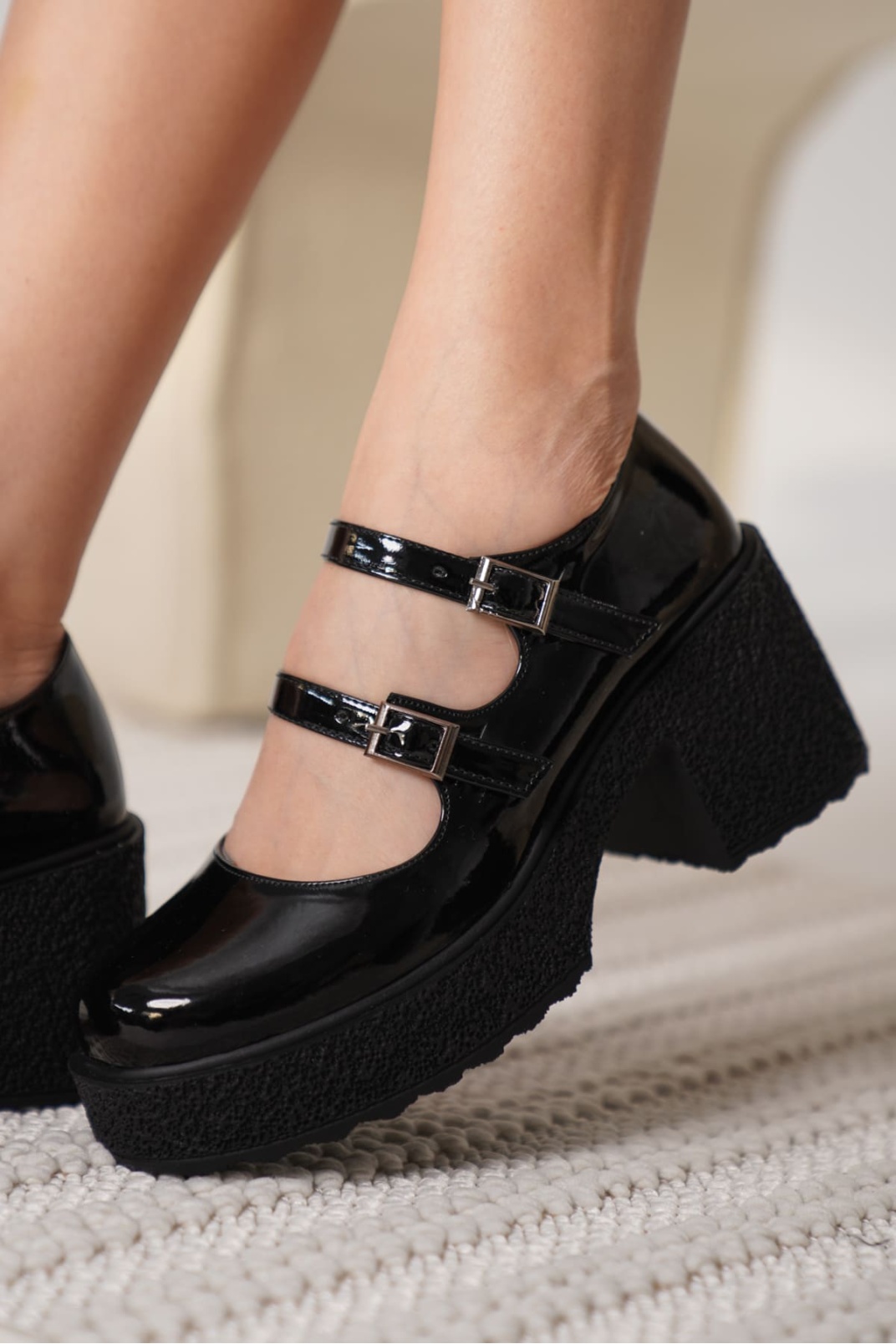 Kadın Siyah Rugan Günlük Ayakkabı TR06MS07A