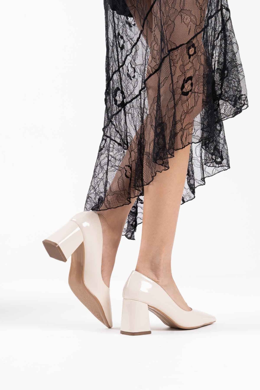 Bej Rugan Kadın Topuklu Ayakkabı TR08MS16E