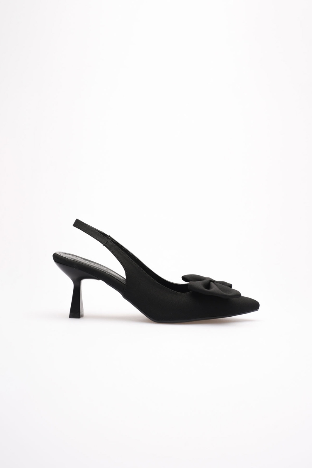 Siyah Fiyonklu Kitten Topuklu Slingback Kadın Ayakkabı TR08MS24A