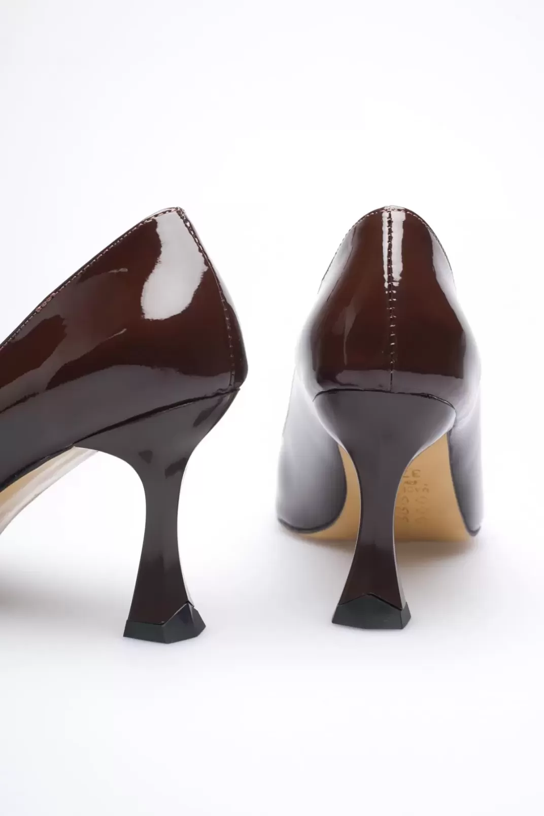 Kadın Rugan Acı Kahve Stiletto TR08MS27M