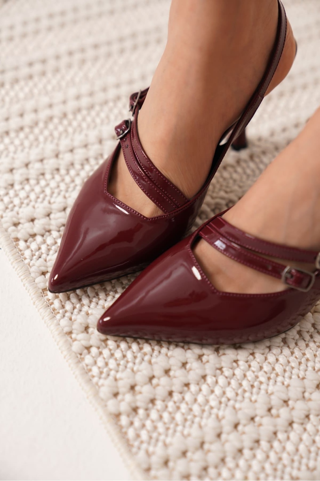 Kadın Bordo Rugan Topuklu Ayakkabı TR08MS39D