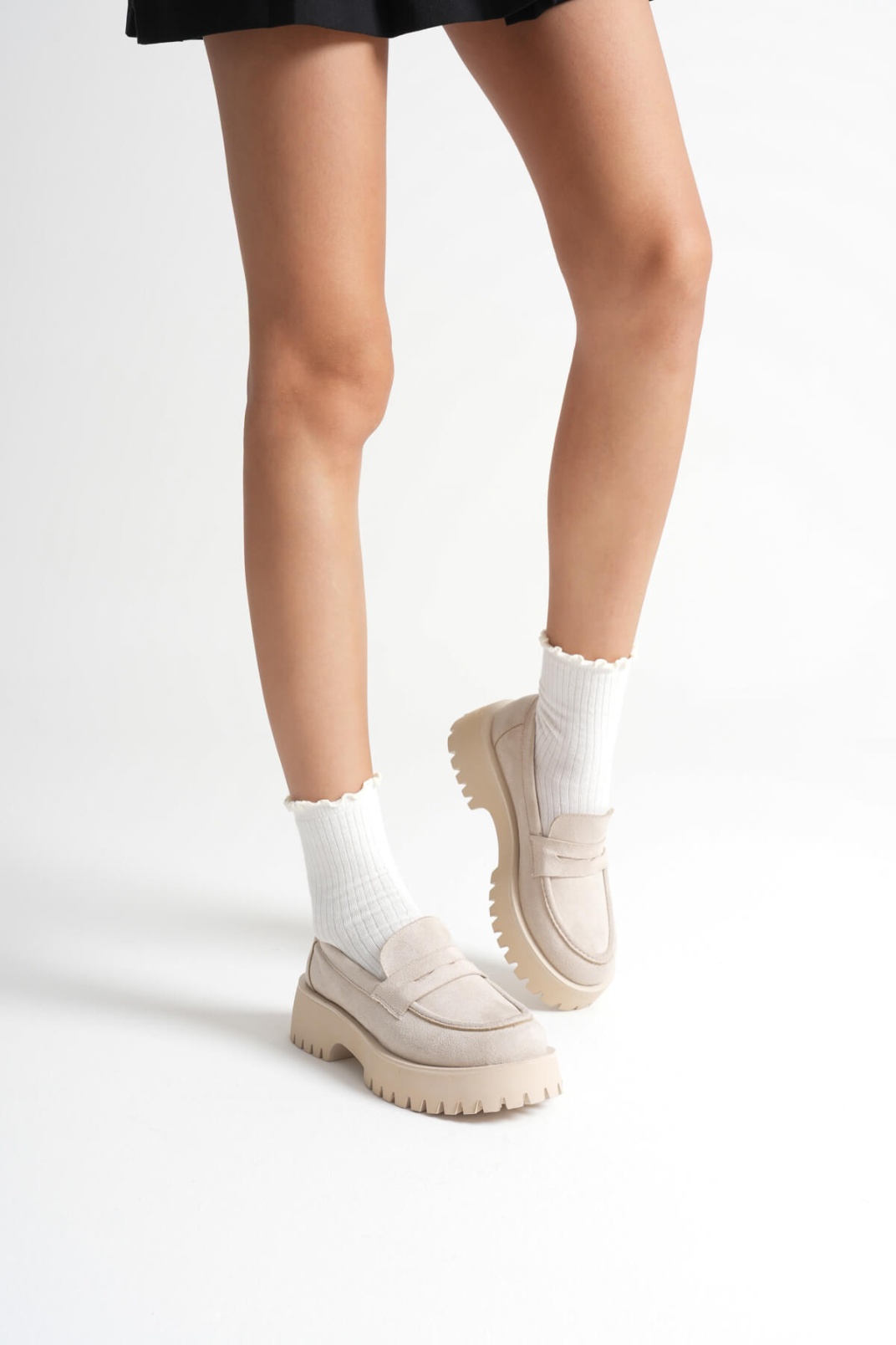 Kadın Günlük Bej Süet Loafer Ayakkabı TR10MS02D