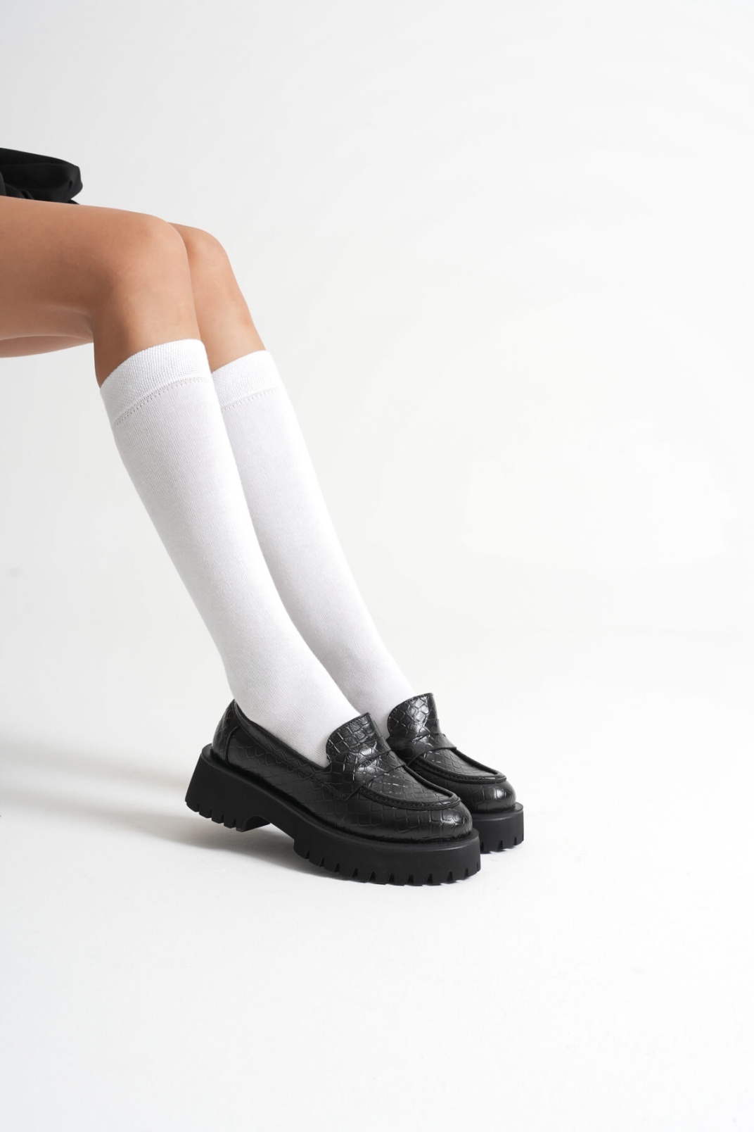 Kadın Günlük Siyah Kroko Loafer Ayakkabı TR10MS02G