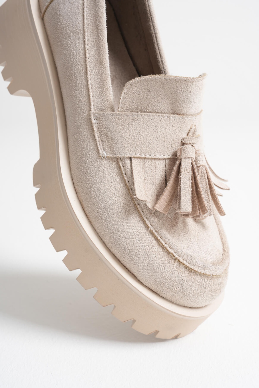 Kadın Günlük Bej Süet Loafer Ayakkabı TR10MS03D