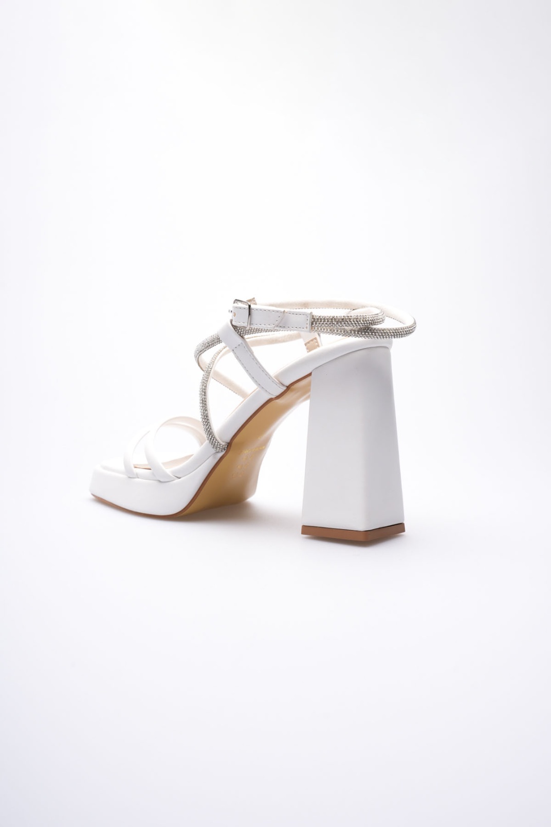Kadın Beyaz Topuklu Sandalet TR12MY02B