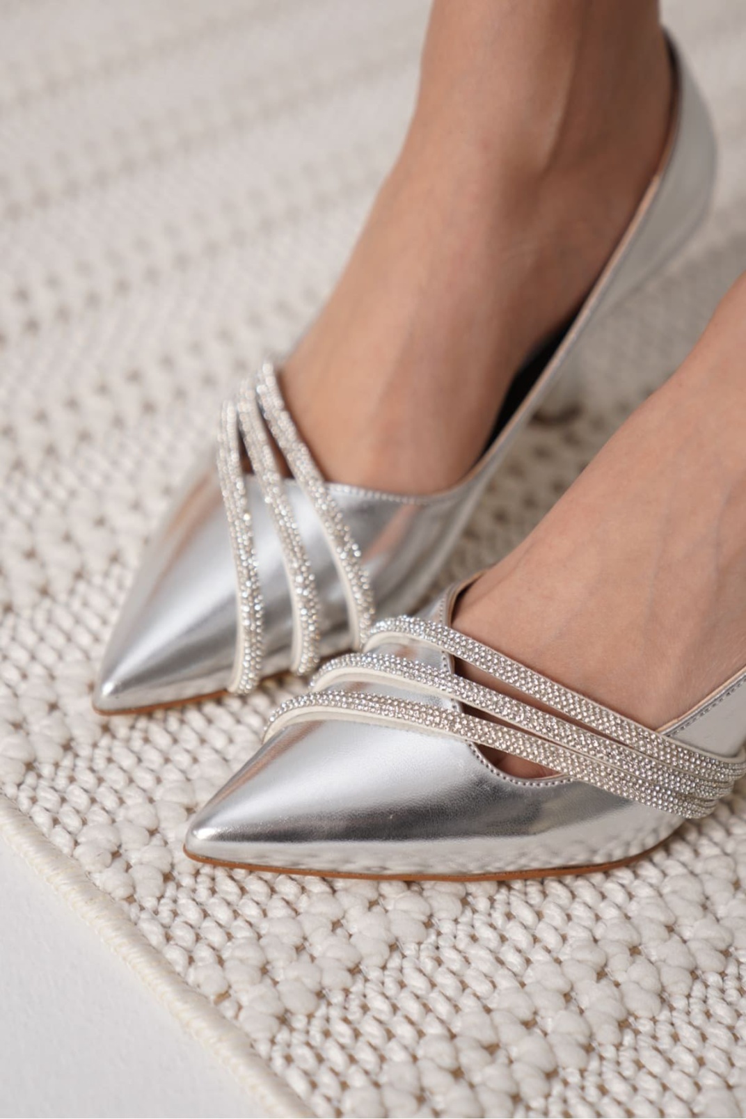 Gümüş Rugan Kadın Topuklu Ayakkabı TR18MS02B