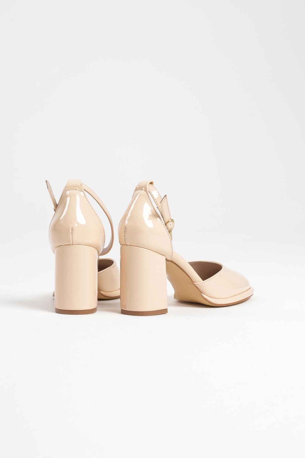 Açık Sarı Rugan Kadın Topuklu Ayakkabı TR18MS04B