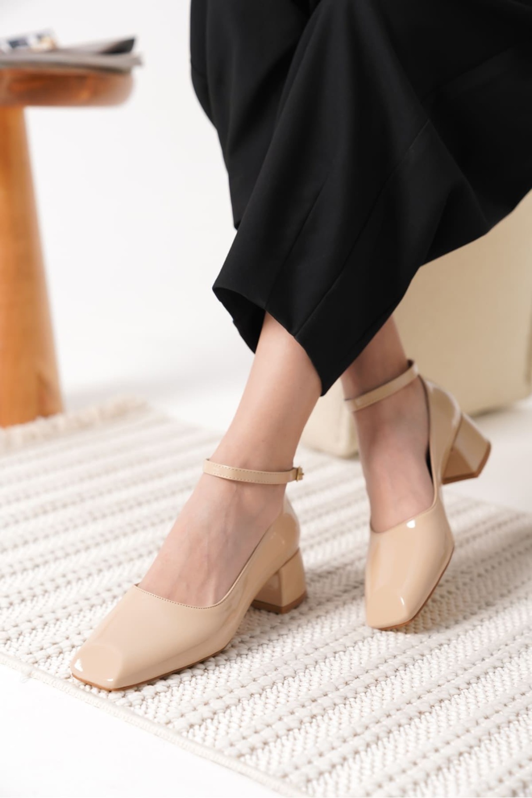 Bej Rugan Kadın Topuklu Ayakkabı TR18MS16B