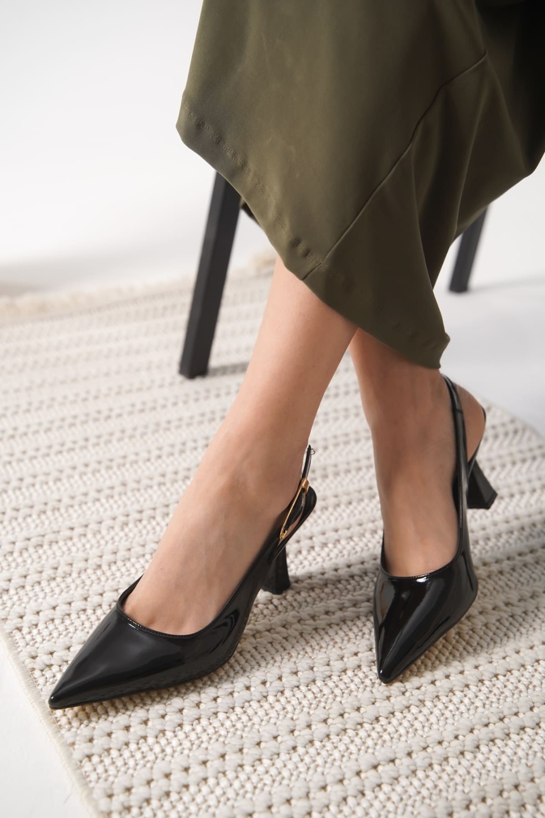 Kadın Siyah Rugan Topuklu Ayakkabı TR20MS01A