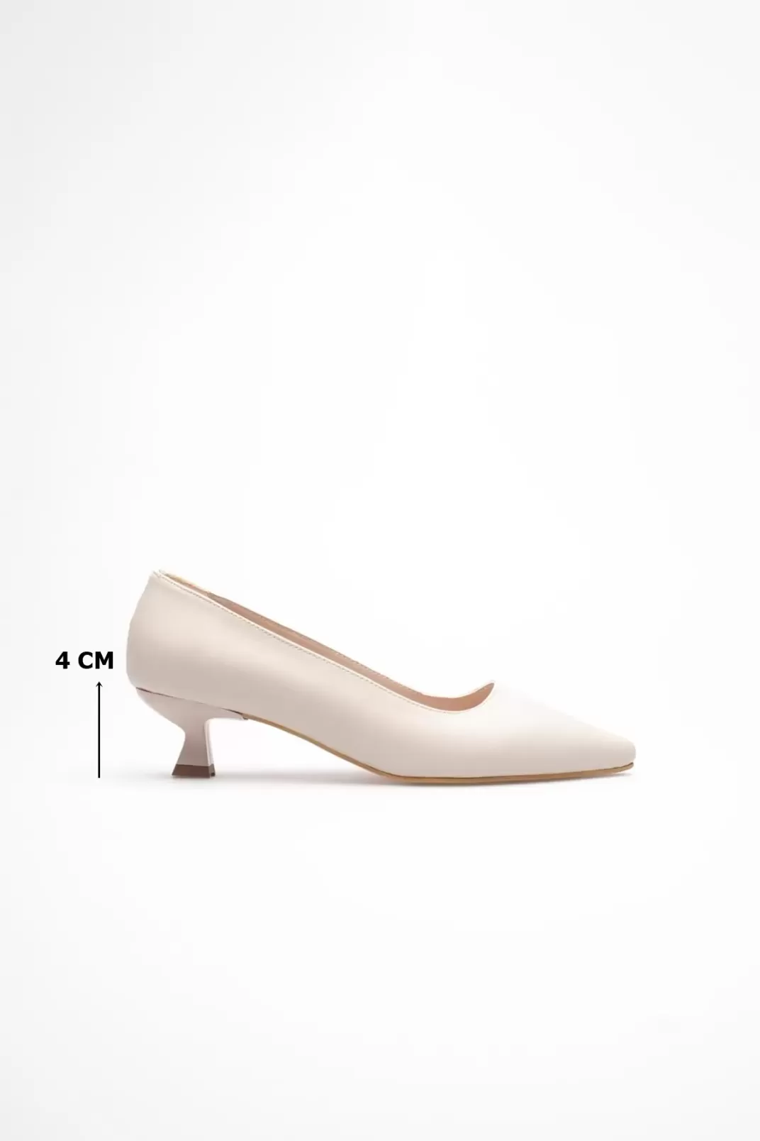 Bej Kadın Günlük Kısa Topuklu Stiletto Ayakkabı TR20MS03B