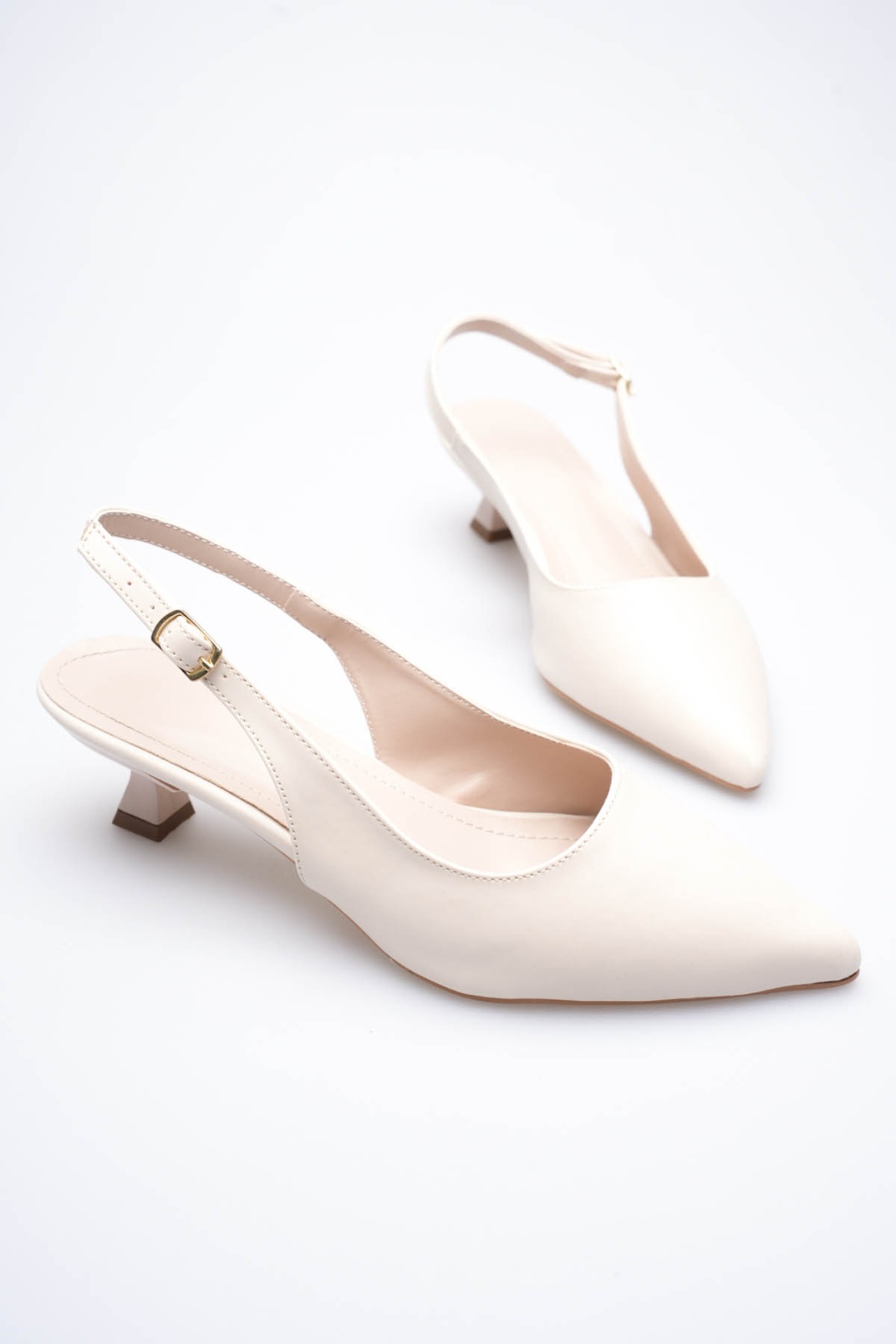 Kadın Bej Sivri Burun Slingback Kısa Topuklu Ayakkabı TR20MS04B