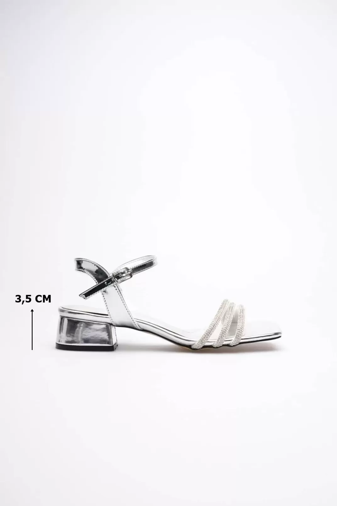 Kadın Gümüş Taş Detaylı Kalın Topuklu Şık Sandalet TR20MY26E
