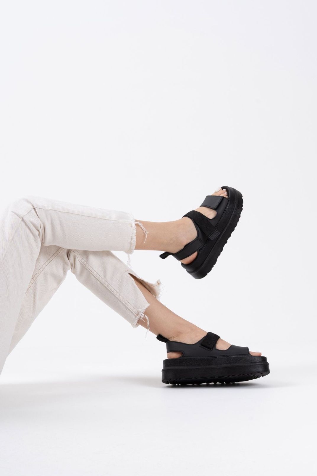 Siyah Kadın Sandalet TR22MY01A