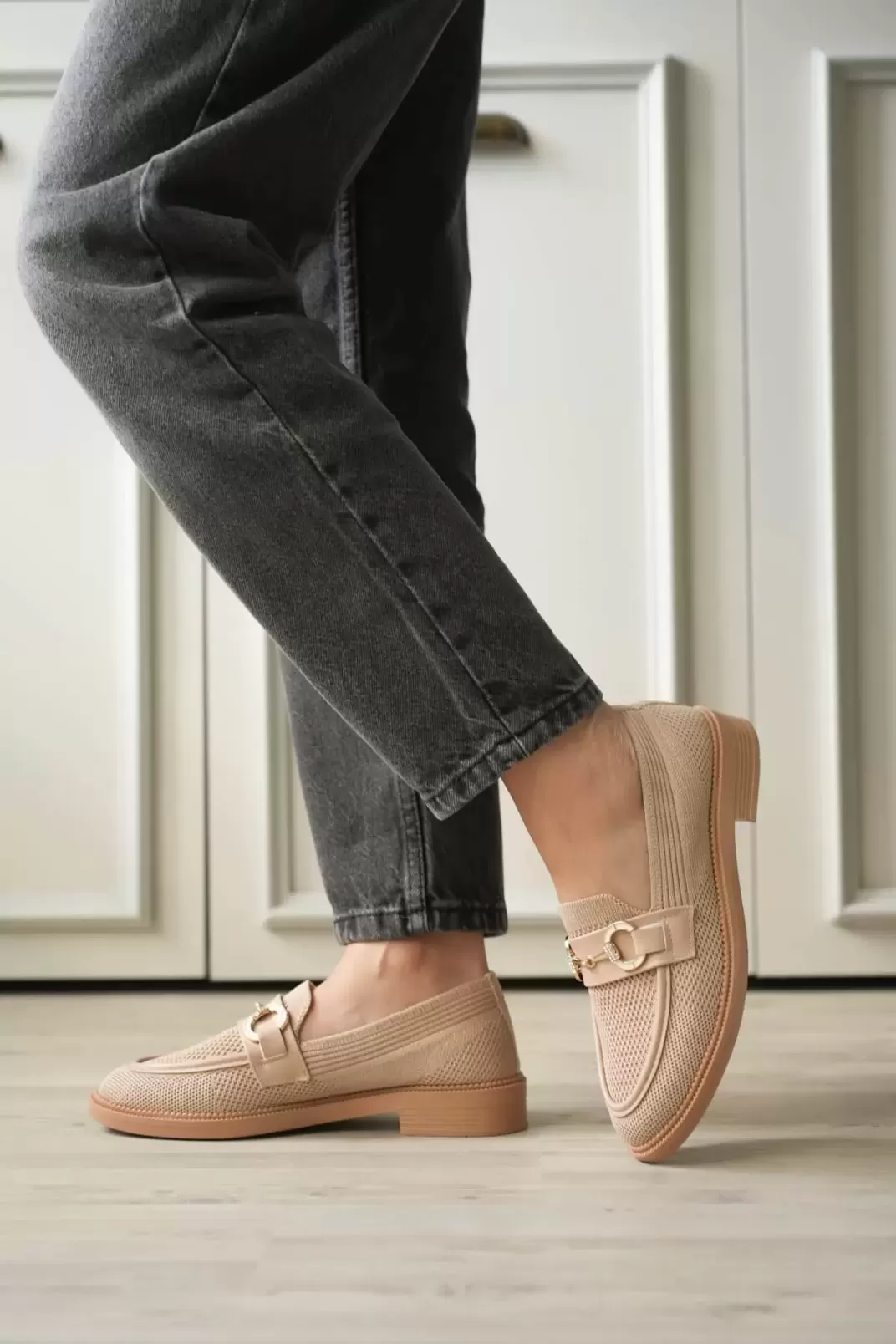 Bej Kadın Loafer Metal Tokalı Rahat Günlük Ayakkabı TR30MS02B