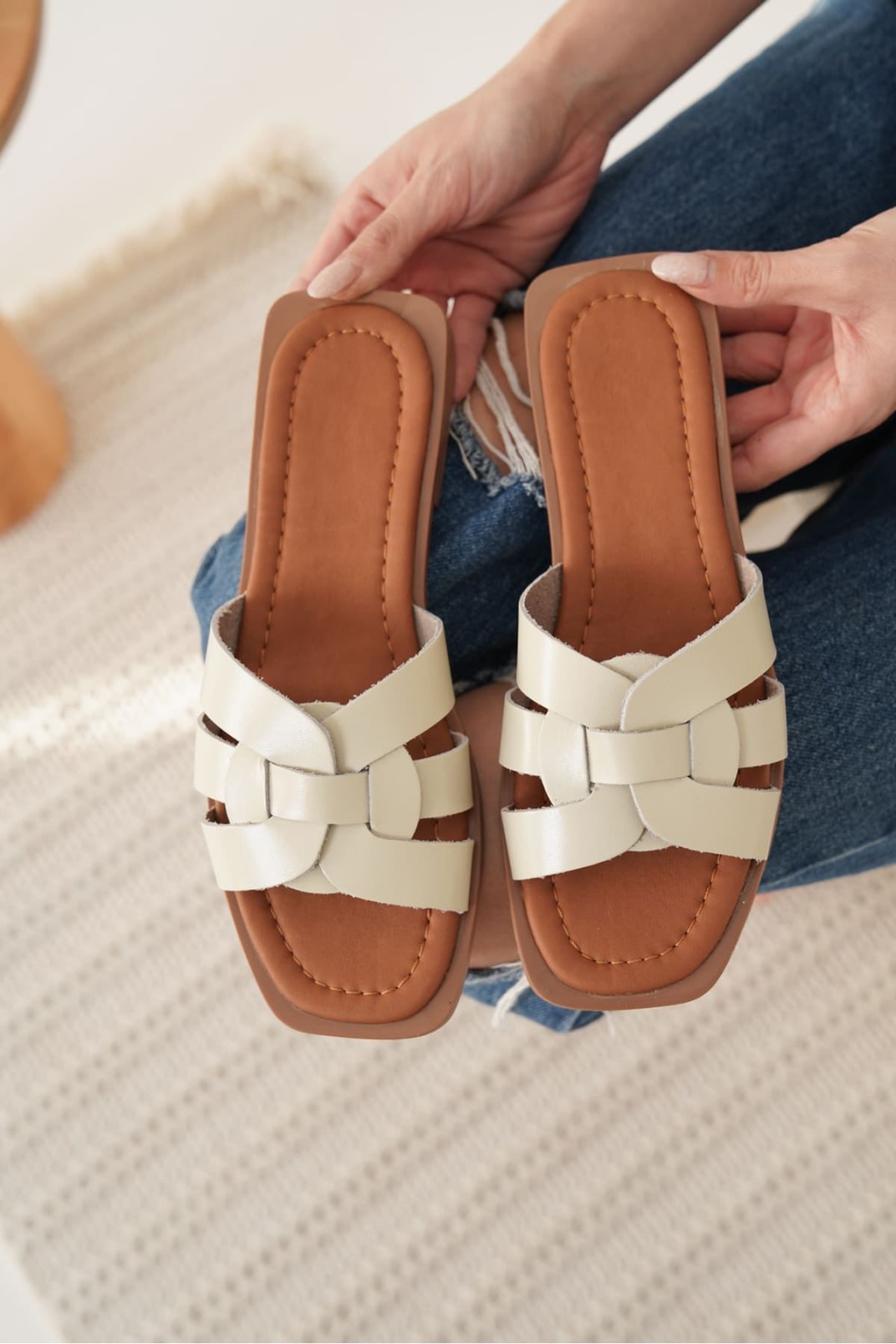 Bej Hakiki Deri Terlik TR31MY66C