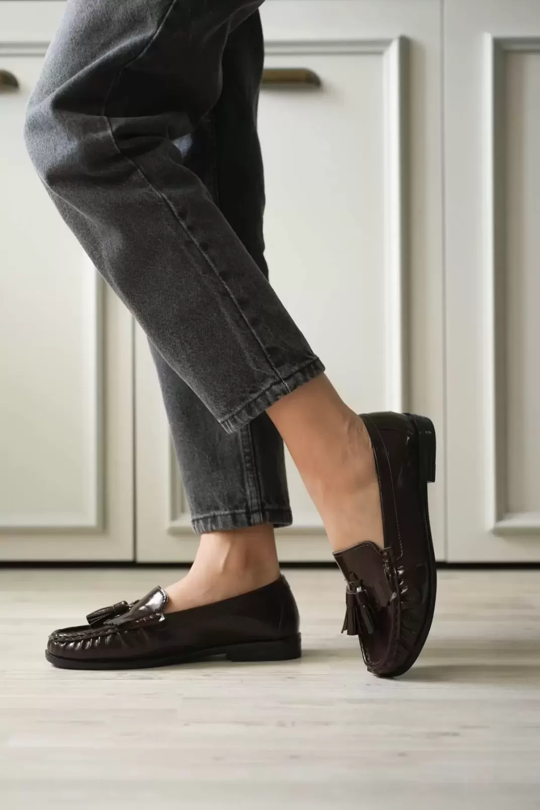 Acı Kahve Rugan Püsküllü Kadın Loafer Ayakkabı TR88MS01B