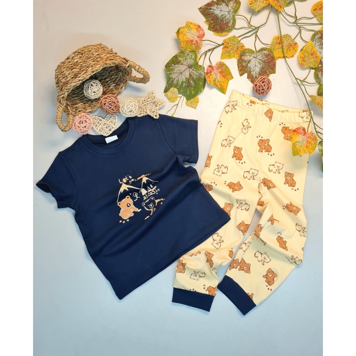 Çocuklar İçin Mevsime Uygun Kısa Kol Pijama Takımı