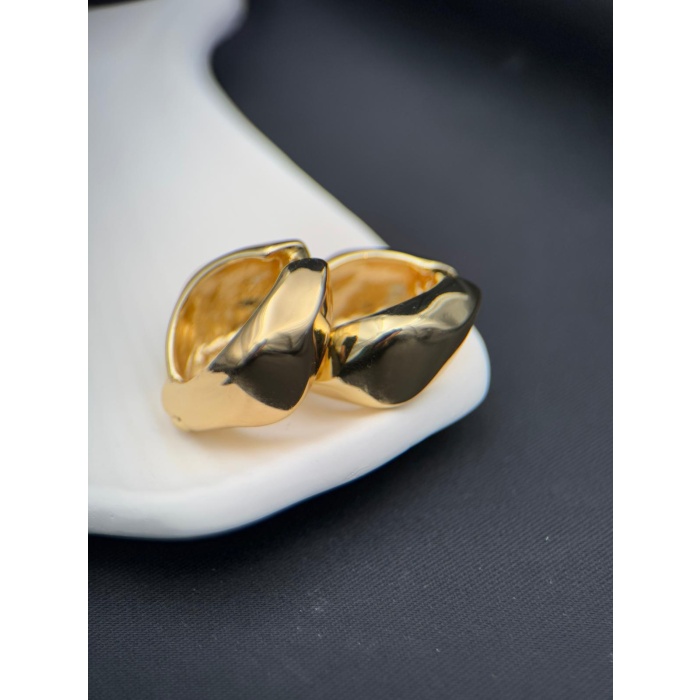 Gold Renk Kalın Form Kararmaz Çelik Küpe