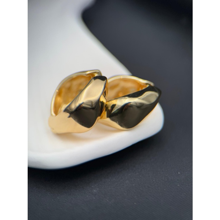 Gold Renk Kalın Form Kararmaz Çelik Küpe