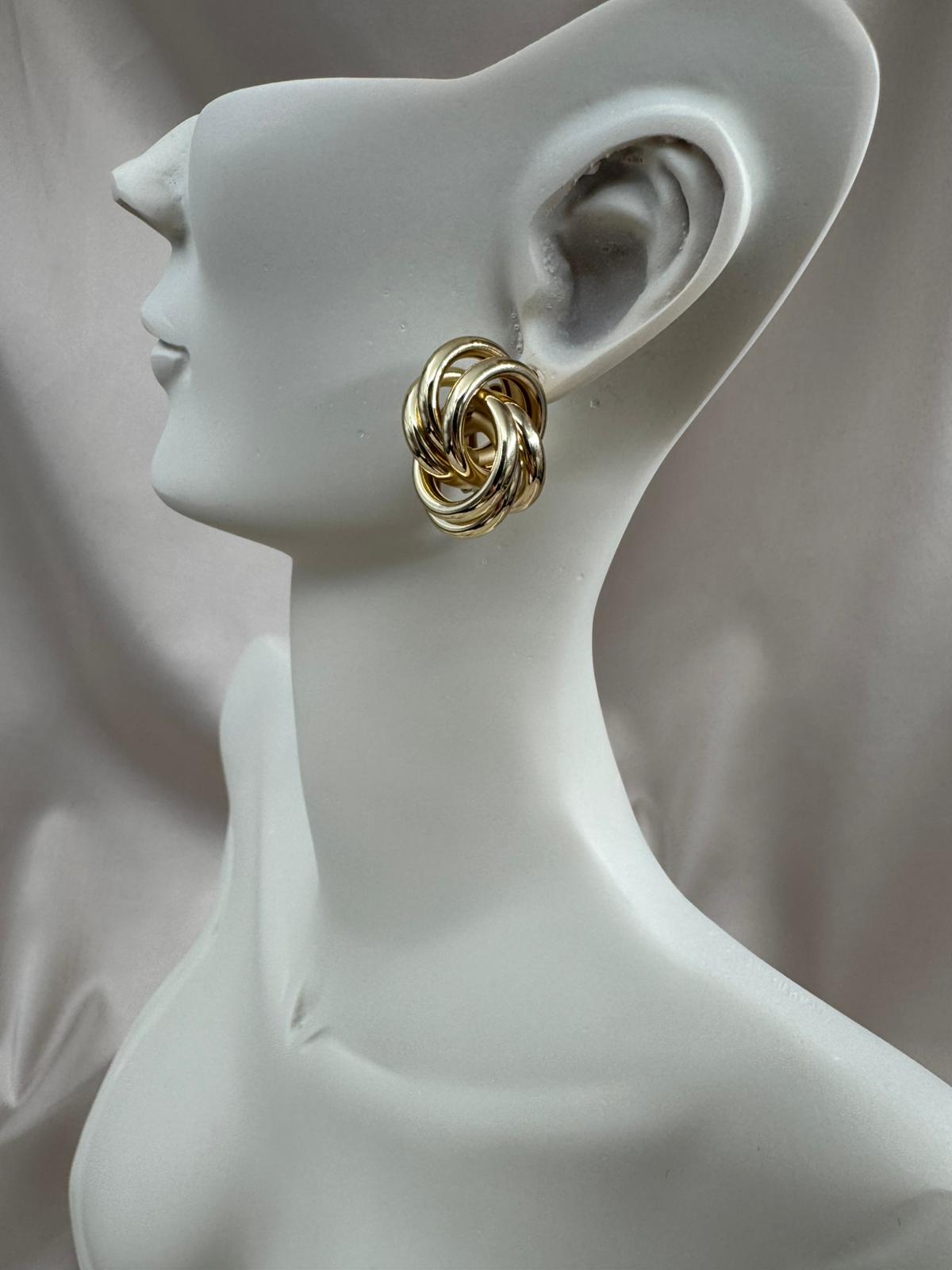 Gold Renk Kalın Halka Zincir Detaylı Küpe